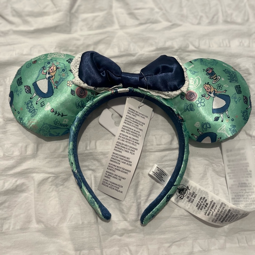 Disney Princess Alice in Wonderland Minnie Mouse Ears Epcot United Kingdom